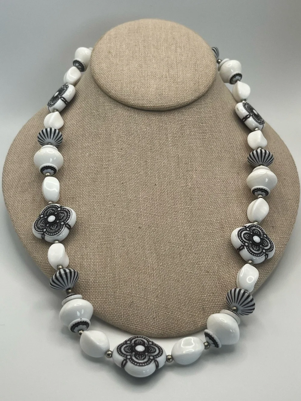Vintage Acrylic and Porcelain Bead Necklace